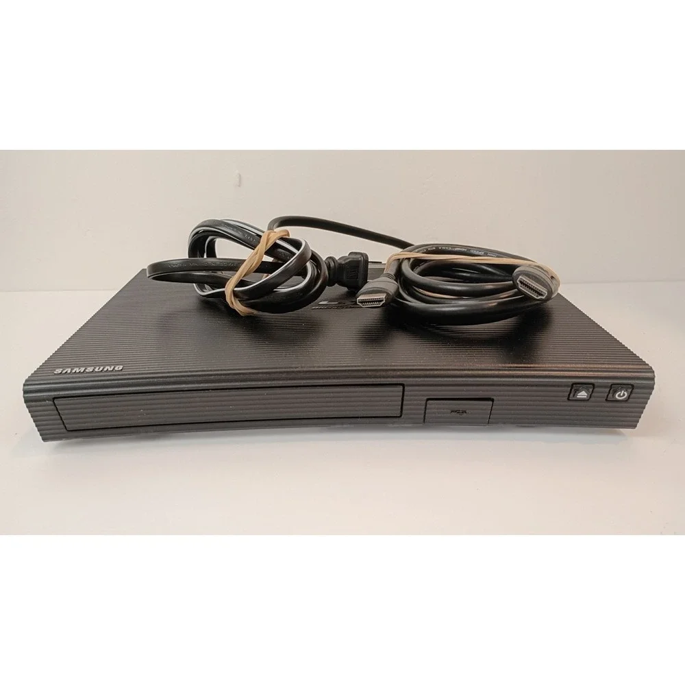 Samsung BD-JM57/ZA Curved Blu-Ray Disc DVD Player W/HDMI Cord Tested & Working